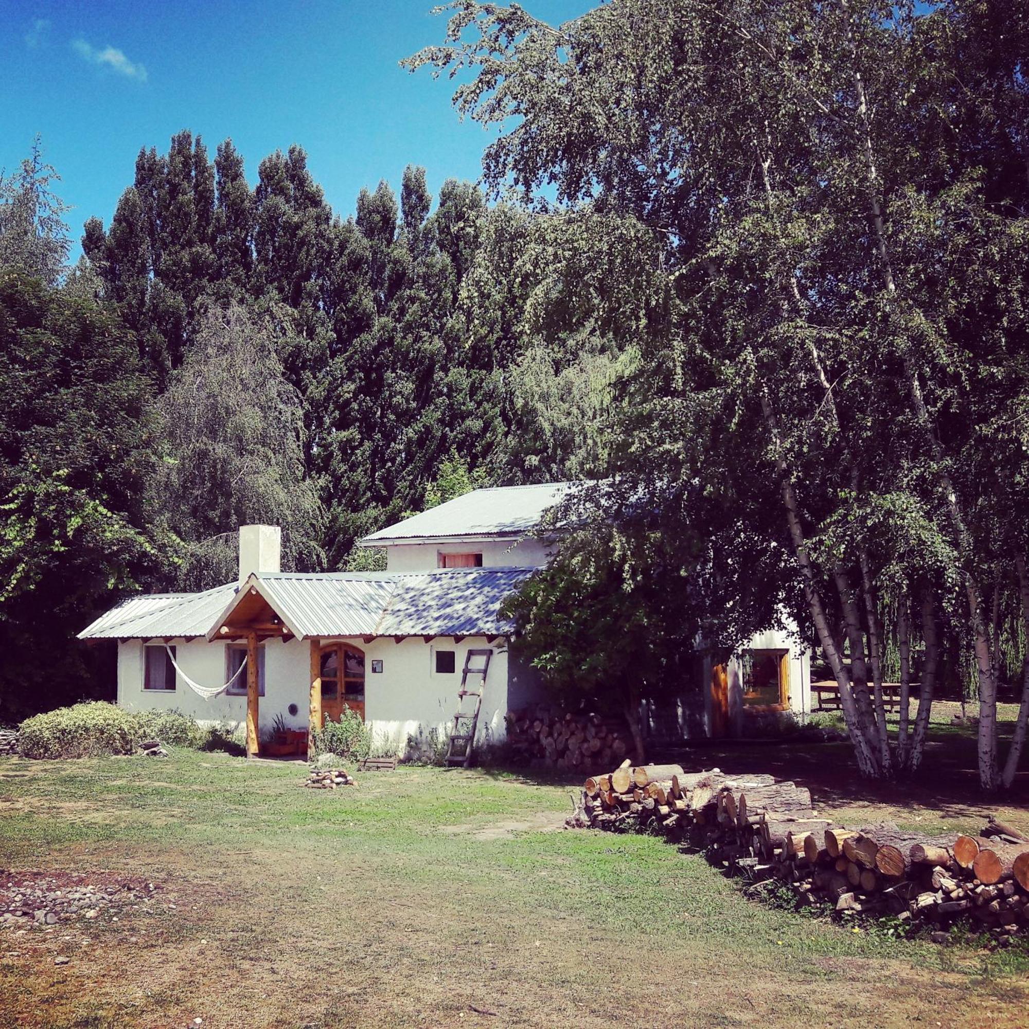 Hostel Lc Hoyo de Epuyén エクステリア 写真